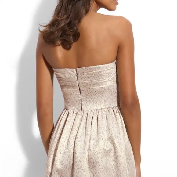 Bow Detail Strapless Brocade Dress - Picture 3 of 7